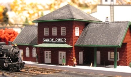 Train Station on the Blue Ridge and Southern Model Railroad